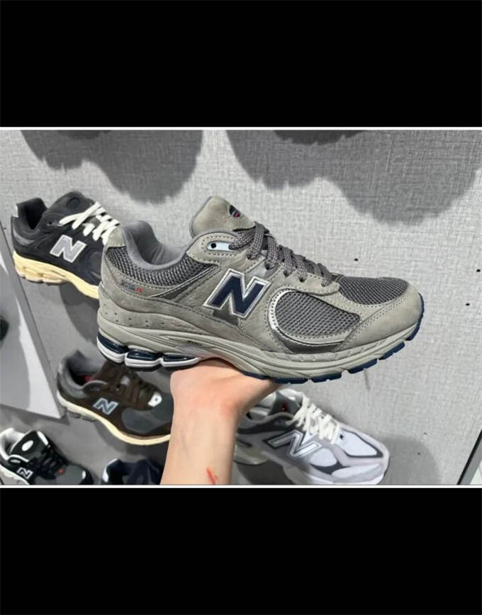 뉴발란스 NB 2002R 런닝화 GC2002R0 photo review